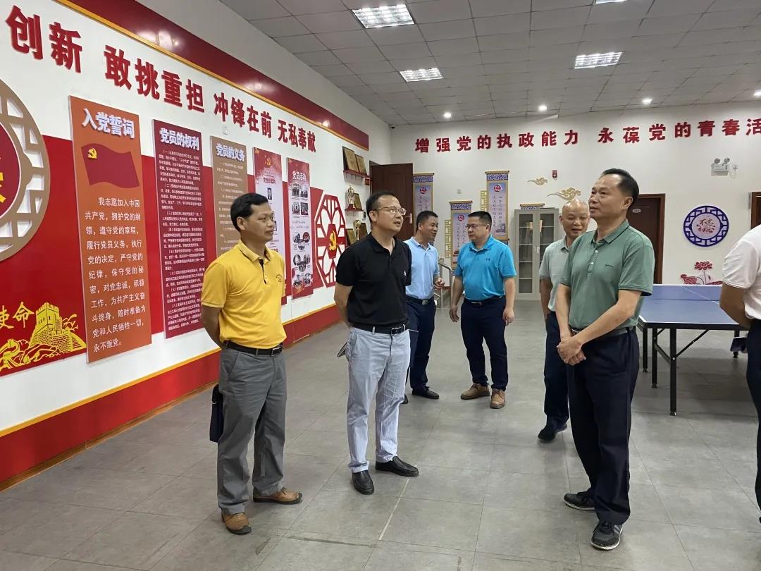 梧州市總工會領導到臨港經(jīng)濟區(qū)開展調(diào)研活動