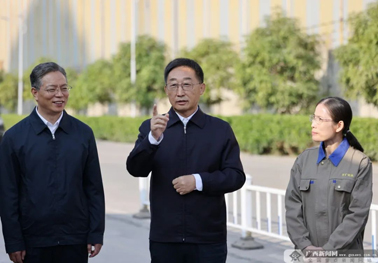 劉寧：大力弘揚(yáng)勞模精神勞動(dòng)精神工匠精神 為全面建設(shè)社會(huì)主義現(xiàn)代化國家貢獻(xiàn)力量