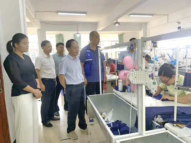 【大興調查研究】謝善高率隊到那蓬村開展鄉(xiāng)村振興工作調研