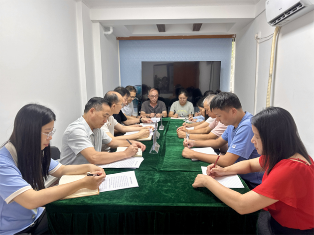 市總工會調(diào)研組到萬秀區(qū)、長洲總工會指導(dǎo)交流工會工作