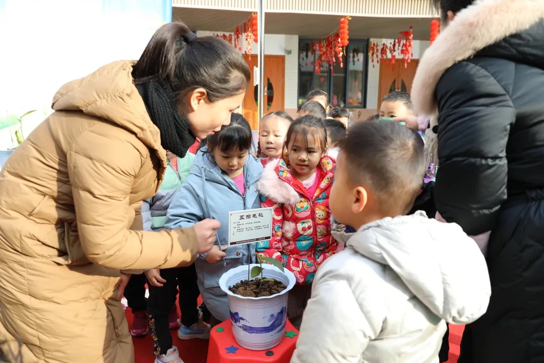 市婦幼保健院開(kāi)展中醫(yī)藥文化進(jìn)校園活動(dòng)