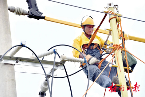 致敬！熱浪下的勞動者們